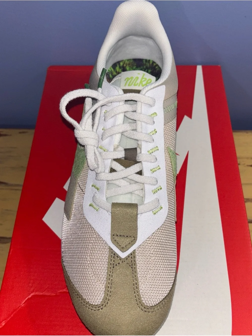 Nike Air Max Pre-Day Men's Shoes in Beige, Green, White